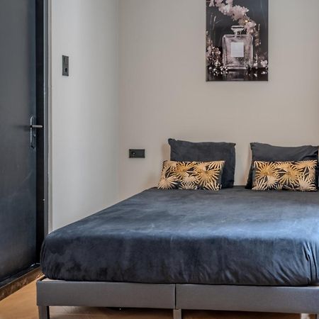 Hotel 83 Amsterdam Bagian luar foto