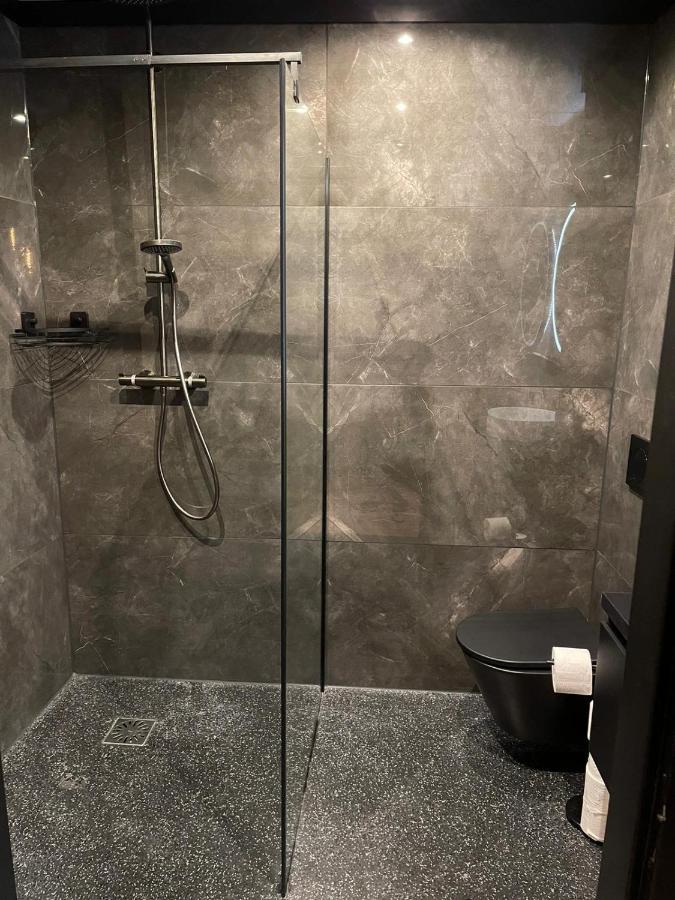Hotel 83 Amsterdam Bagian luar foto